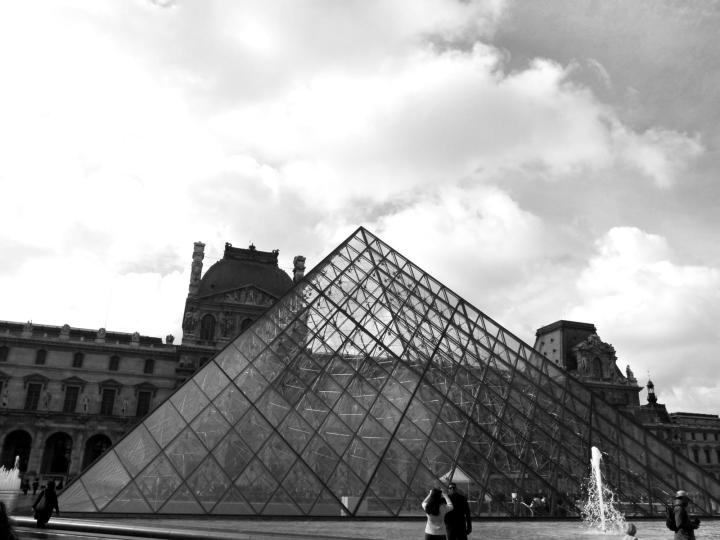 Musee du Louvre paris france